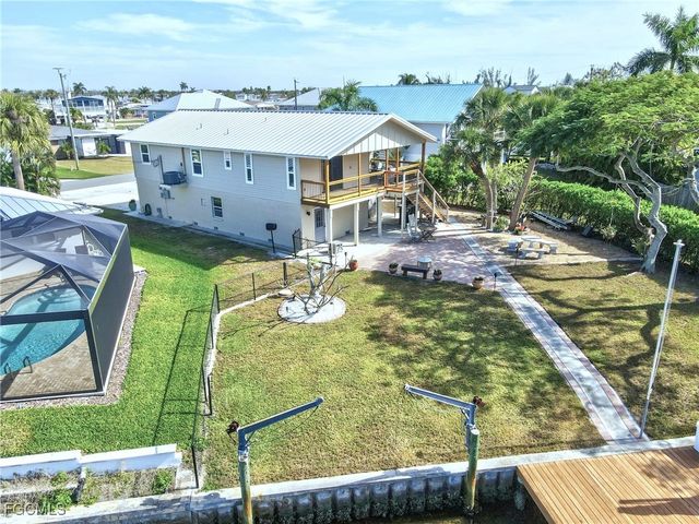 17740 Rebecca AVE, Fort Myers Beach, FL 33931
