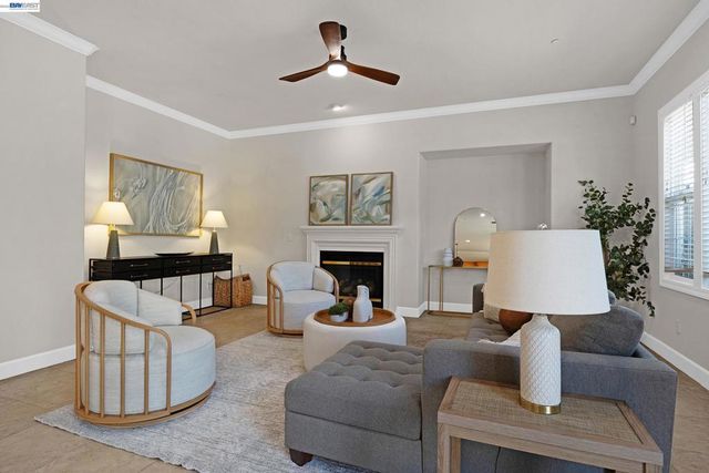 4855 Piper Glen Ter, Dublin, CA 94568