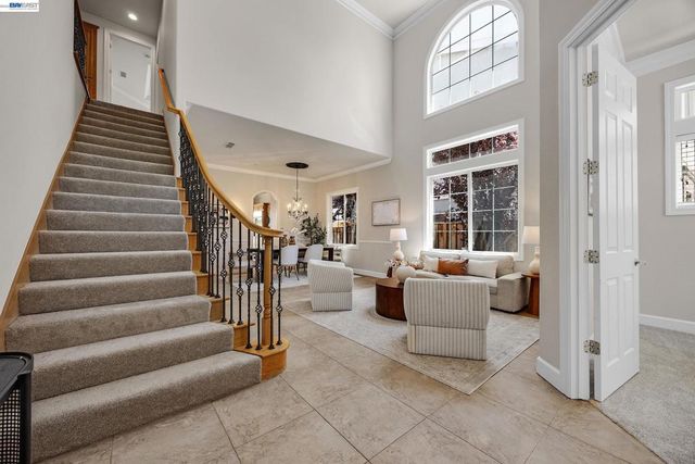 4855 Piper Glen Ter, Dublin, CA 94568