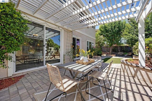 4855 Piper Glen Ter, Dublin, CA 94568
