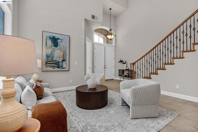 4855 Piper Glen Ter, Dublin, CA 94568
