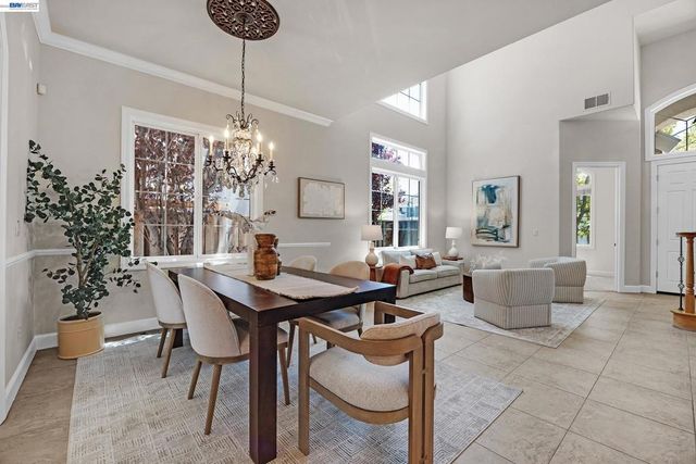 4855 Piper Glen Ter, Dublin, CA 94568