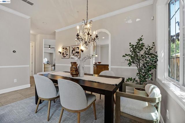 4855 Piper Glen Ter, Dublin, CA 94568