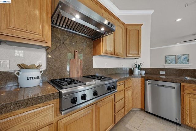 4855 Piper Glen Ter, Dublin, CA 94568