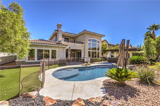 1967 Cherry Creek Circle, Las Vegas, NV 89135