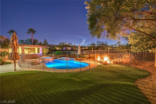 1967 Cherry Creek Circle, Las Vegas, NV 89135