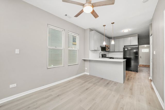 3328 S Damen Avenue, Chicago, IL 60608