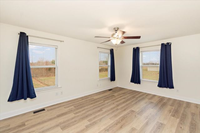 183 Gilliam Ln, Tullahoma, TN 37388