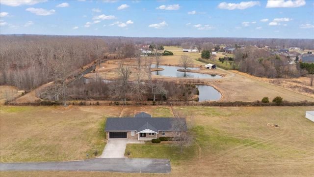183 Gilliam Ln, Tullahoma, TN 37388