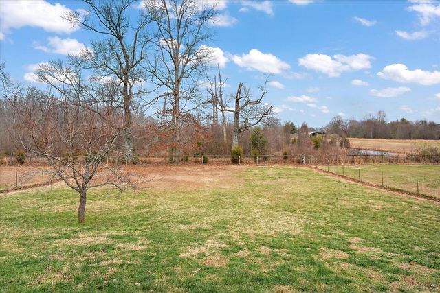 183 Gilliam Ln, Tullahoma, TN 37388