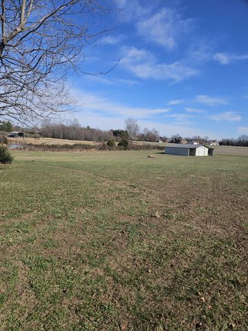 183 Gilliam Ln, Tullahoma, TN 37388