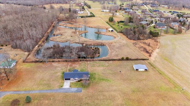 183 Gilliam Ln, Tullahoma, TN 37388
