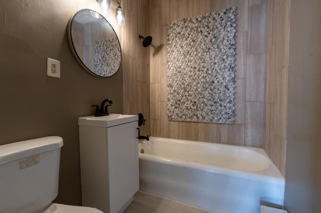 1917 Newton Avenue N, Minneapolis, MN 55411