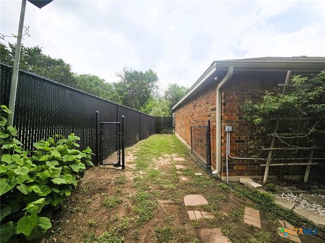 245 County Road 3371, Kempner, TX 76539