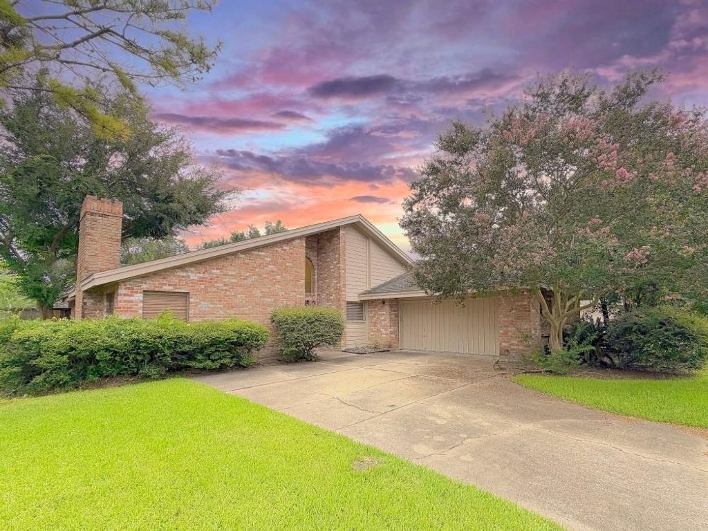 13103 Waldemere Drive, Houston, TX 77077