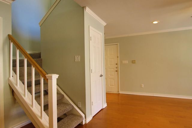 5757 E University Boulevard 23D, Dallas, TX 75206