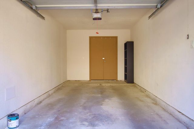 5757 E University Boulevard 23D, Dallas, TX 75206