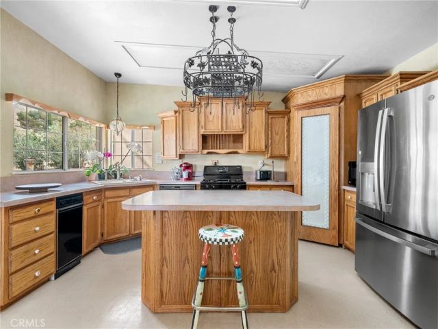 9226 Central, Apple Valley, CA 92308