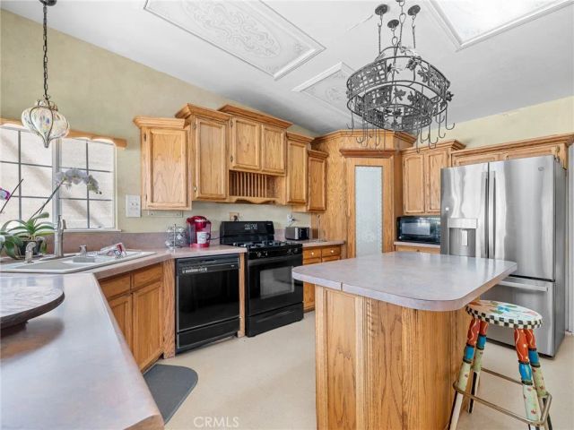 9226 Central, Apple Valley, CA 92308