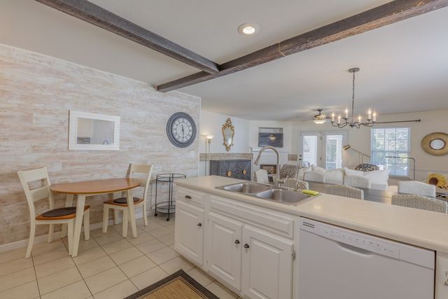 64 Yellow Brick Road, Rossville, GA 30741
