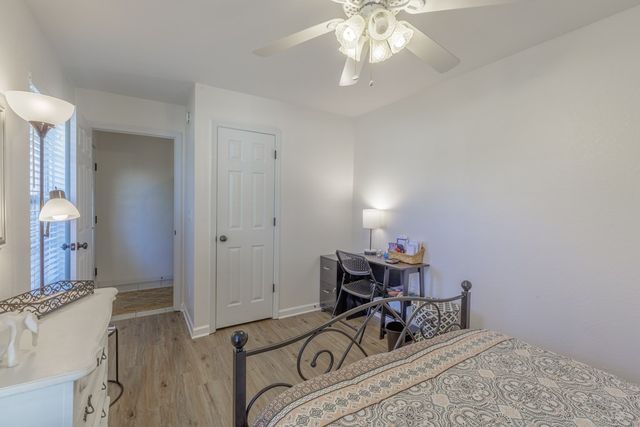 64 Yellow Brick Road, Rossville, GA 30741