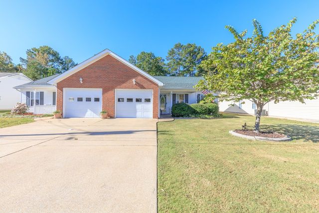 64 Yellow Brick Road, Rossville, GA 30741