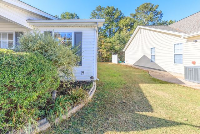 64 Yellow Brick Road, Rossville, GA 30741