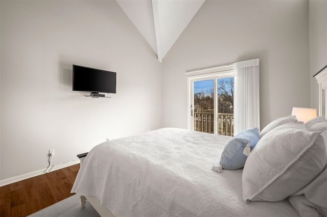 300 Oselka Drive 464, New Buffalo, MI 49117