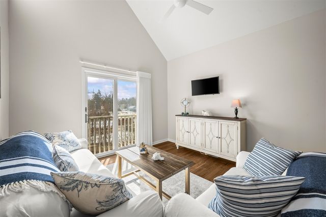 300 Oselka Drive 464, New Buffalo, MI 49117