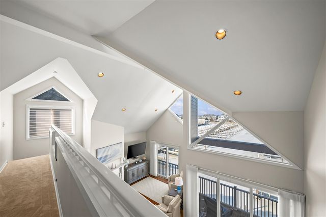 300 Oselka Drive 464, New Buffalo, MI 49117