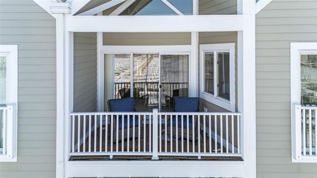 300 Oselka Drive 464, New Buffalo, MI 49117