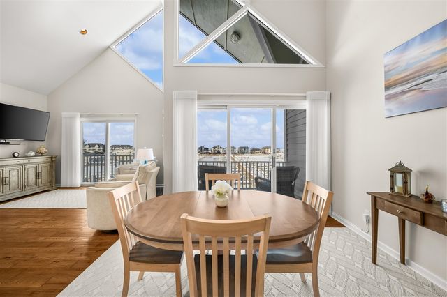 300 Oselka Drive 464, New Buffalo, MI 49117