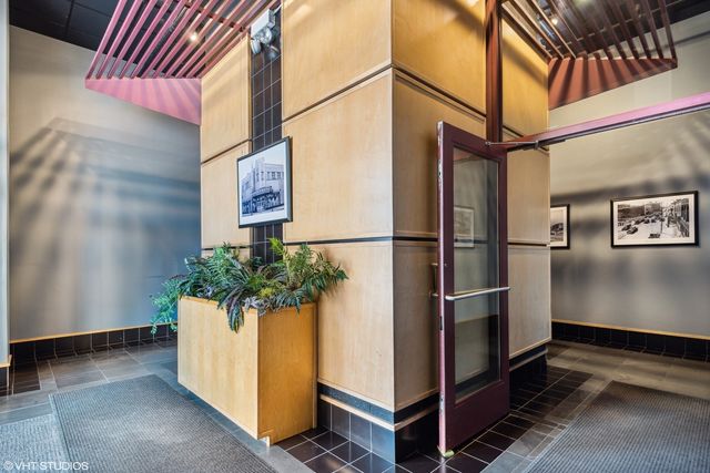1645 W School Street 414, Chicago, IL 60657