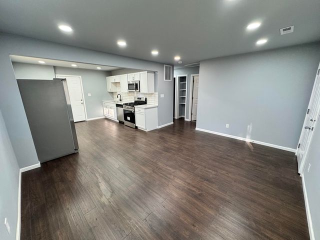 1824 Central Drive, Gary, IN 46407