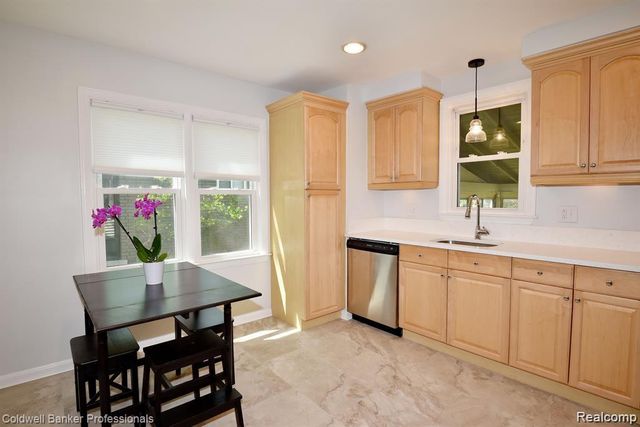 2659 Ellwood Avenue, Berkley, MI 48072