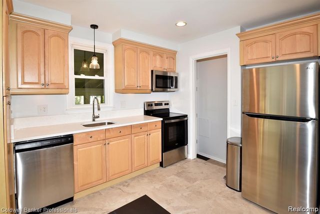 2659 Ellwood Avenue, Berkley, MI 48072