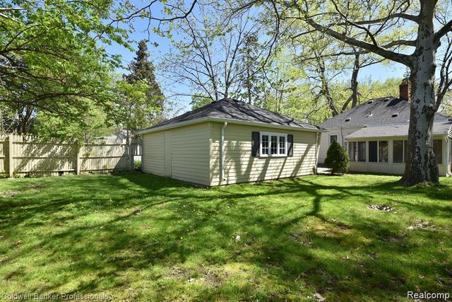 2659 Ellwood Avenue, Berkley, MI 48072