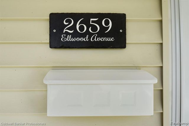 2659 Ellwood Avenue, Berkley, MI 48072