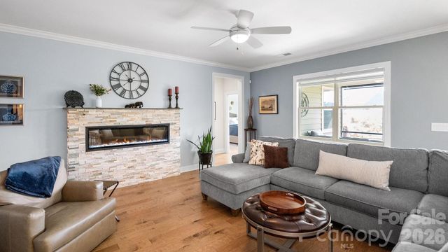 5262 Looking Glass Trail, Denver, NC 28037