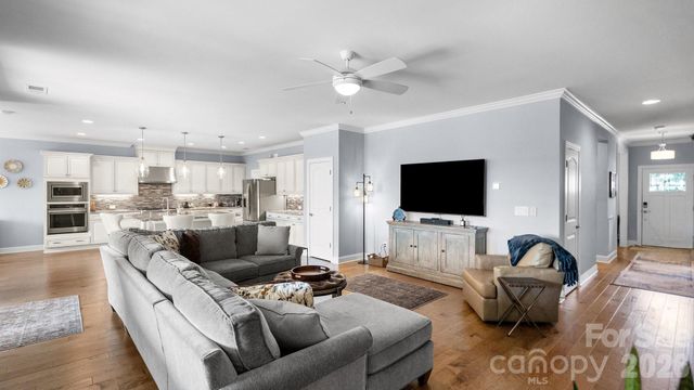 5262 Looking Glass Trail, Denver, NC 28037