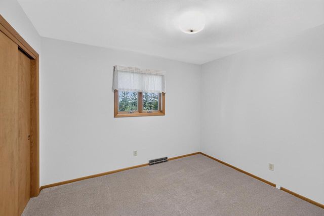 4092 Mary LANE, Cedarburg, WI 53012