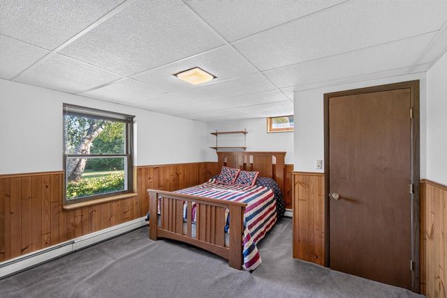 4092 Mary LANE, Cedarburg, WI 53012