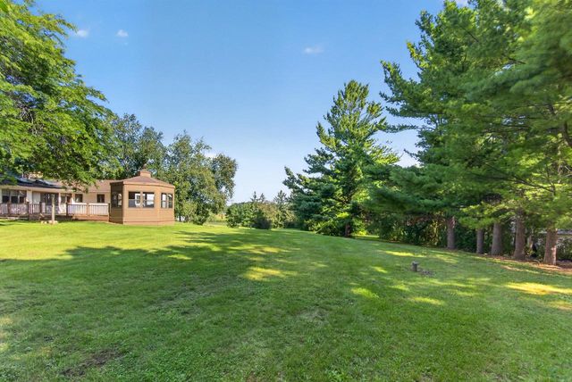 4092 Mary LANE, Cedarburg, WI 53012