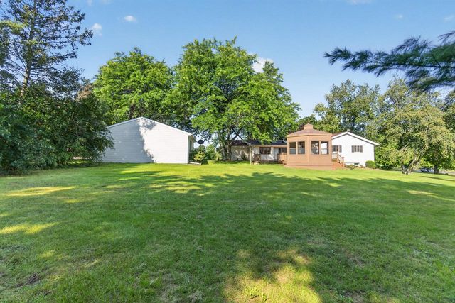 4092 Mary LANE, Cedarburg, WI 53012