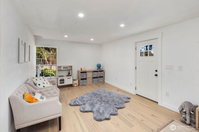 36503 2nd Ave SW, Federal Way, WA 98023