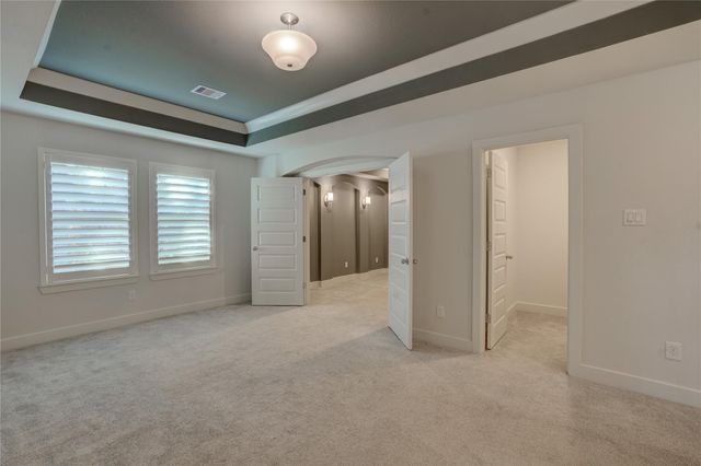 126 Keechie Creek, Conroe, TX 77304