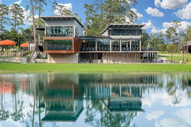 126 Keechie Creek, Conroe, TX 77304