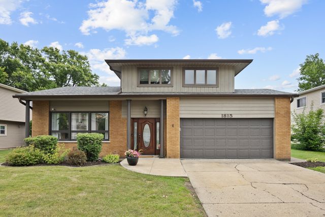 1815 Azalea Lane, Mount Prospect, IL 60056