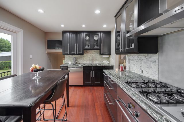 1815 Azalea Lane, Mount Prospect, IL 60056