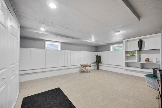 1815 Azalea Lane, Mount Prospect, IL 60056